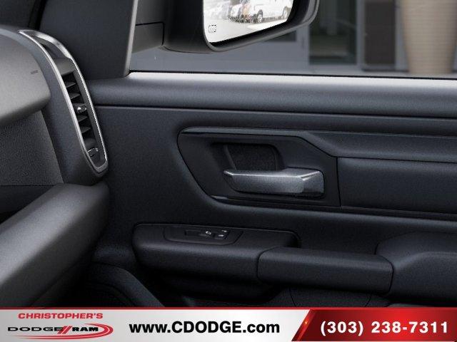 2026 RAM 1500 EXPRESS thumbnail 25