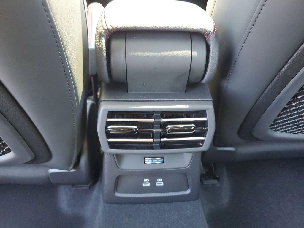 صورة مصغرة 11 لـ 2026 AUDI S3 TFSI QUATTRO S TRONIC