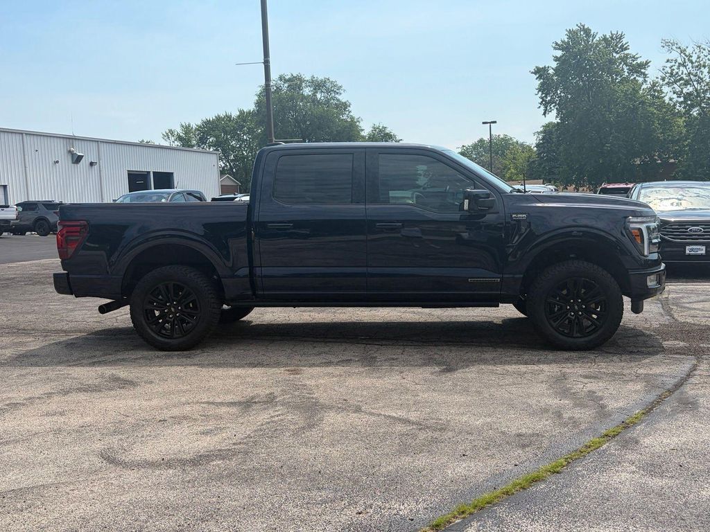 2025 FORD F-150 PLATINUM — фото 2