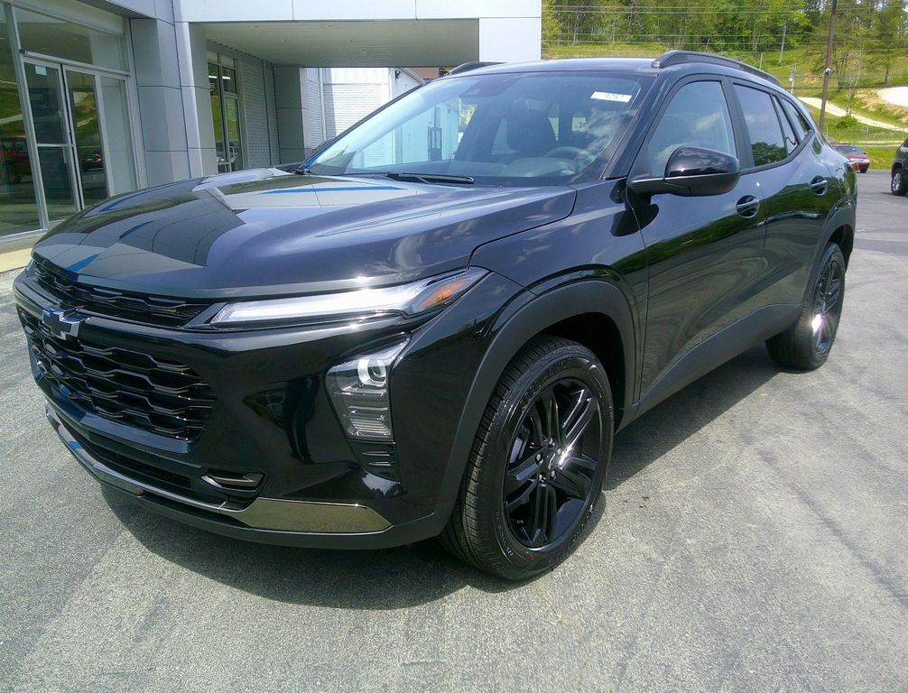 New 2026 Chevrolet Trax FWD ACTIV