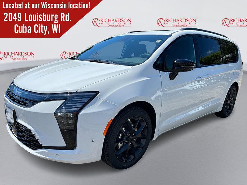 New 2027 Chrysler Pacifica Limited