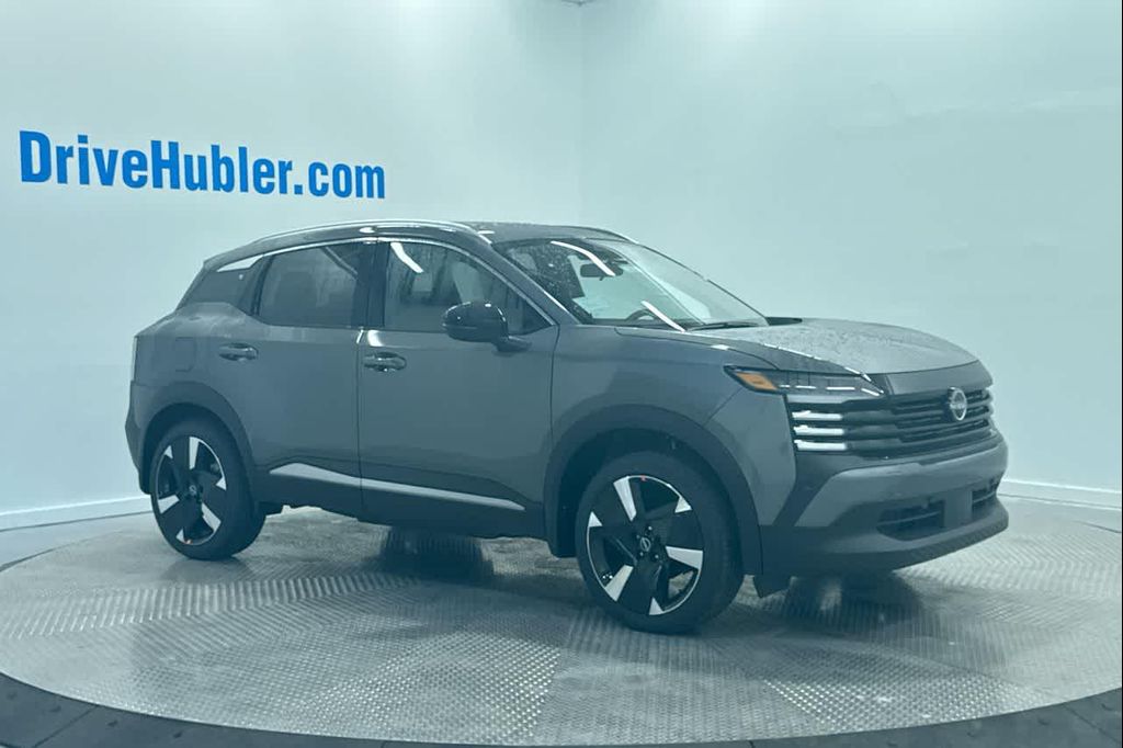 New 2026 Nissan Kicks SR