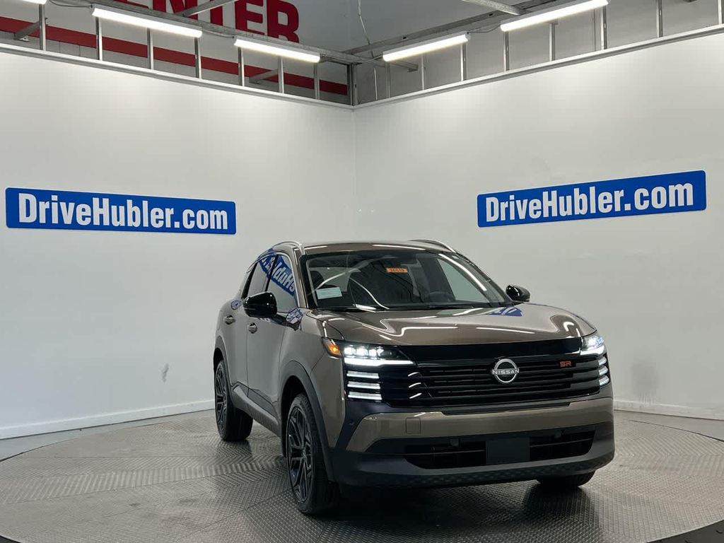 New 2026 Nissan Kicks SR