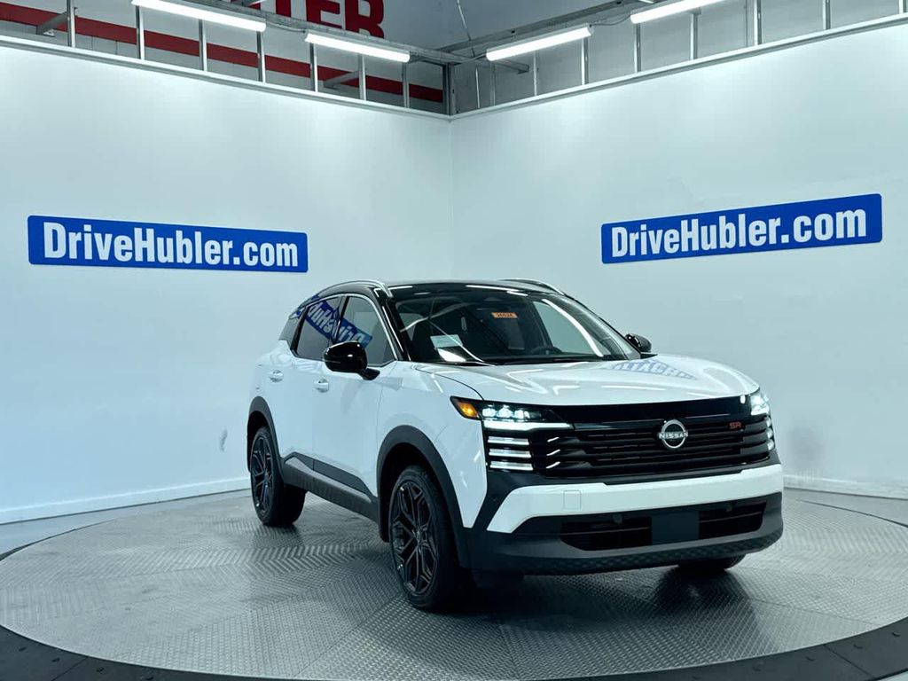 New 2026 Nissan Kicks SR