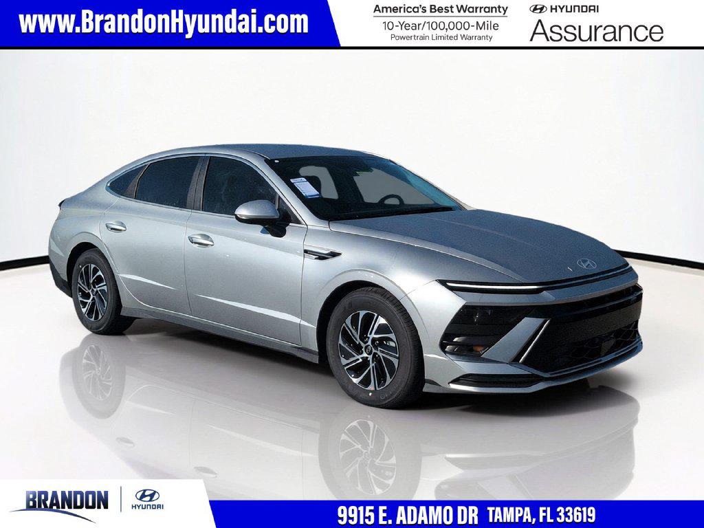 New 2027 Hyundai SONATA Hybrid Base
