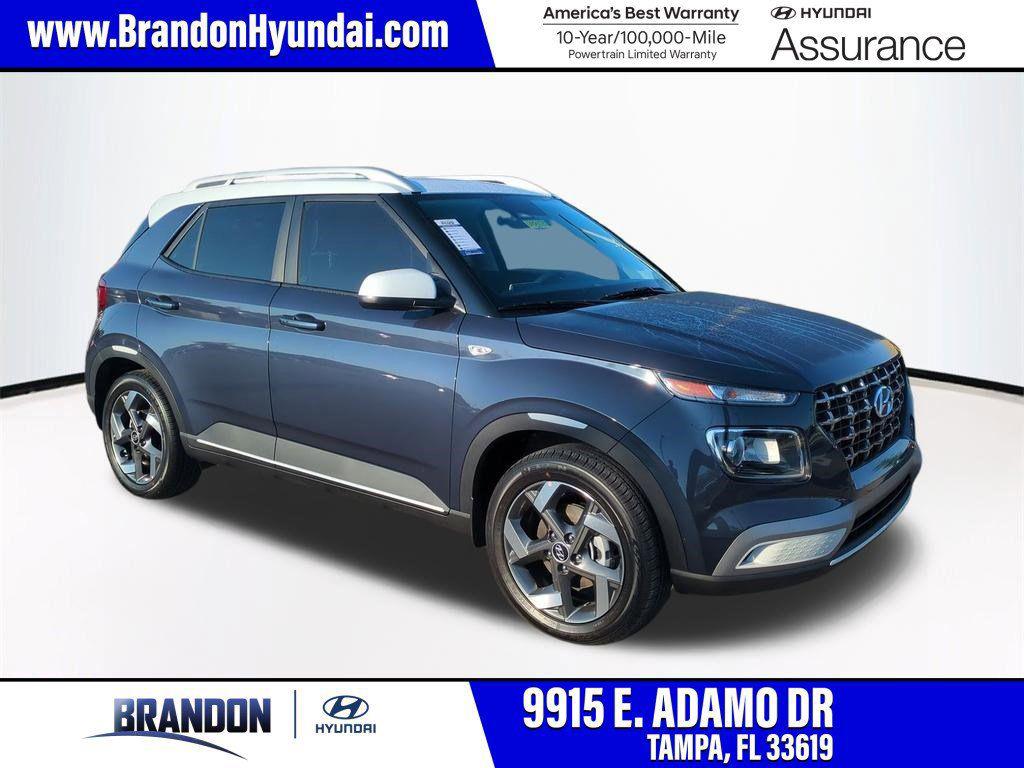 New 2026 Hyundai VENUE SEL w/Two-Tone Roof