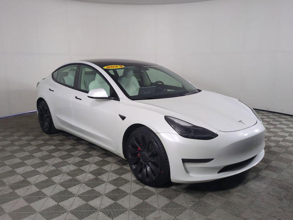 TESLA MODEL 3 PERFORMANCE - 2