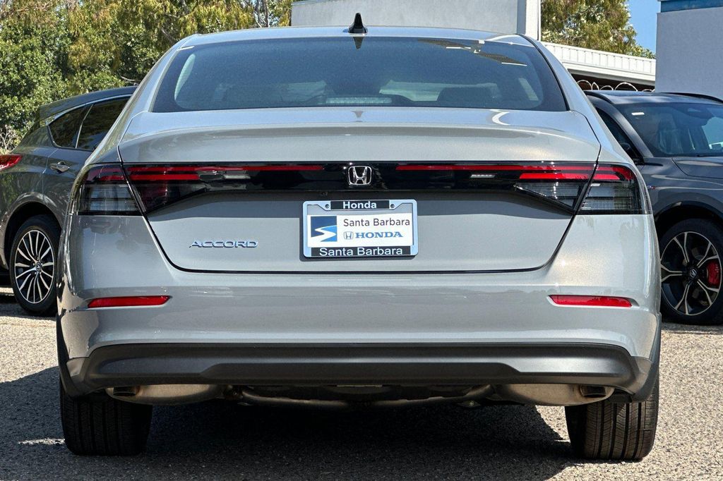 صورة 4 لـ 2026 Honda ACCORD SE