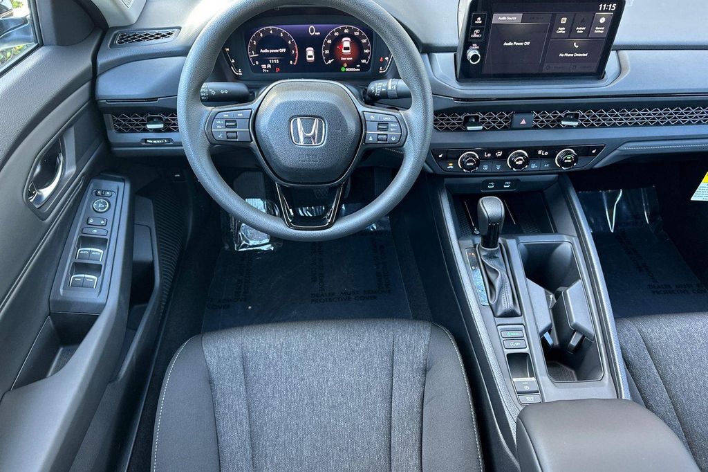 صورة مصغرة 15 لـ 2026 Honda ACCORD SE