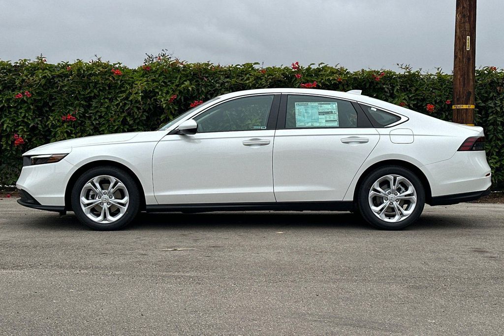 صورة 6 لـ 2026 Honda ACCORD LX