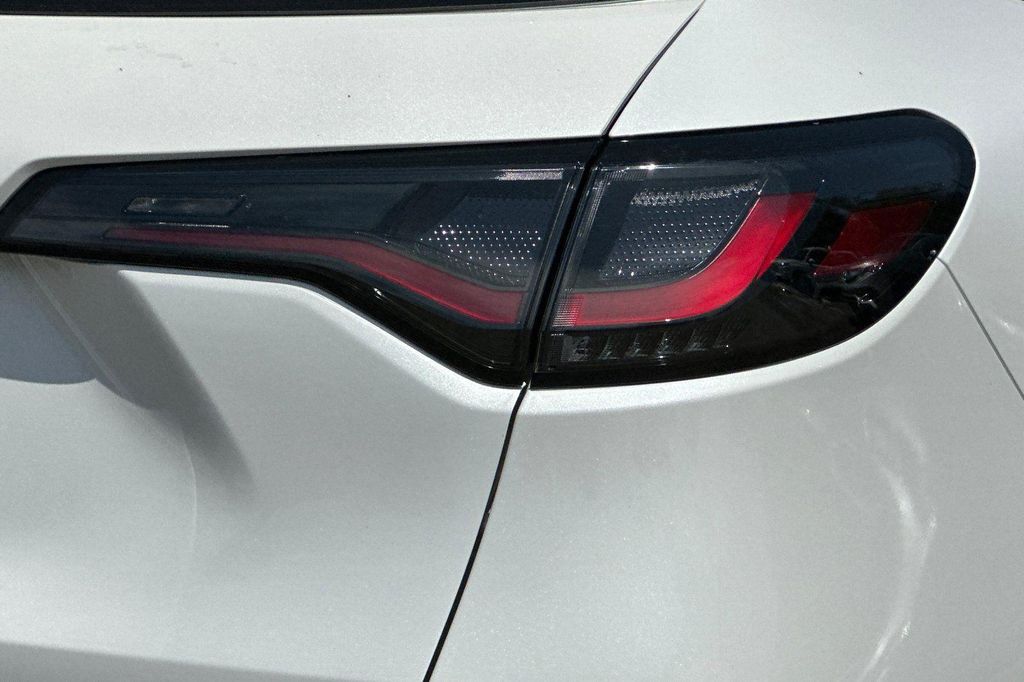 2027 Honda HR-V LX — миниатюра 29