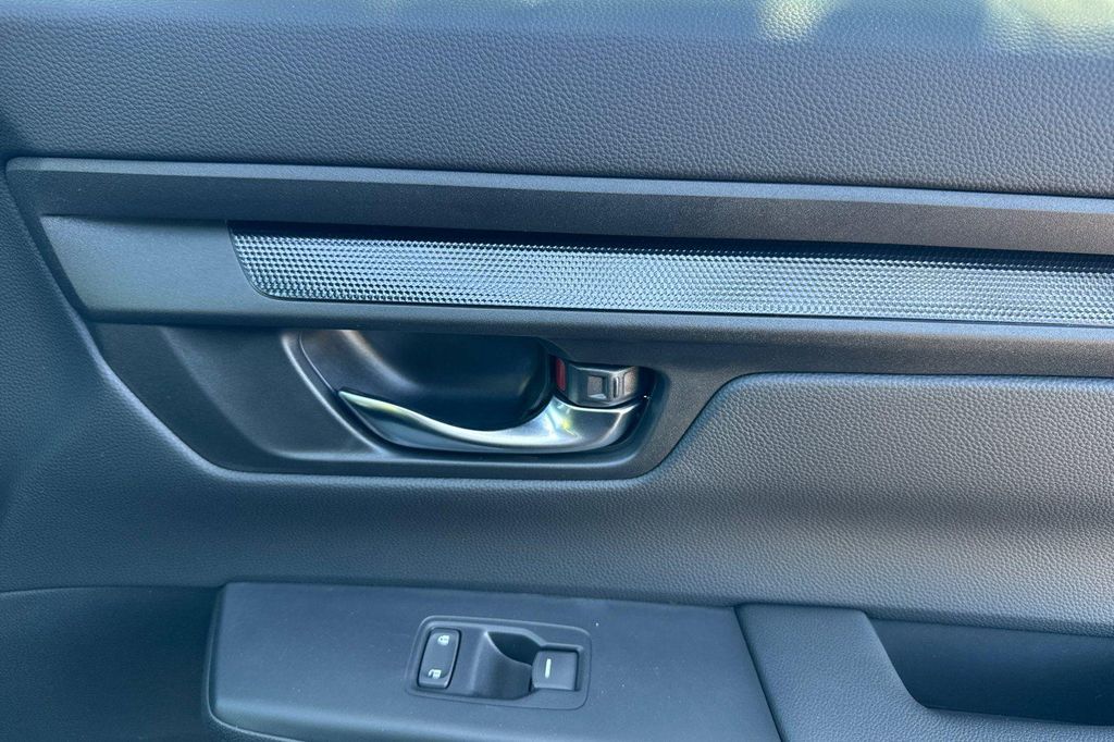 صورة مصغرة 18 لـ 2026 Honda CR-V LX