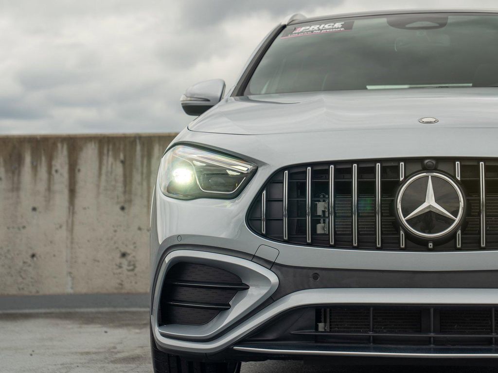 2025 Mercedes-BENZ AMG GLA 35 4MATIC — фото 7