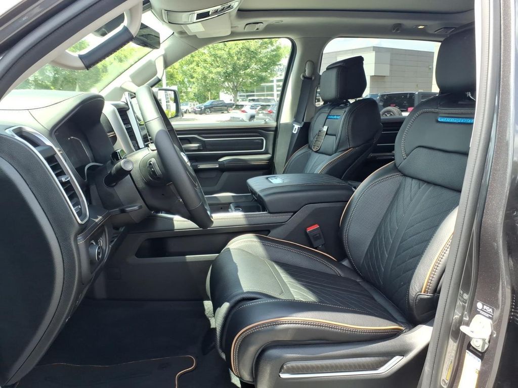 2026 RAM 1500 ST — миниатюра 21