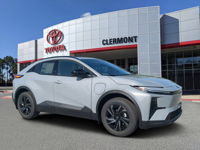 New 2026 Toyota C-HR SE