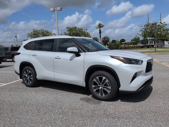 New 2026 Toyota Highlander XLE