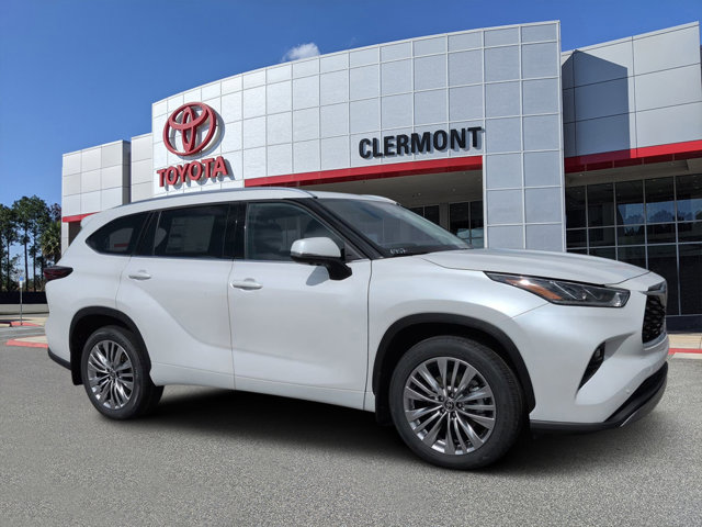New 2026 Toyota Highlander Platinum