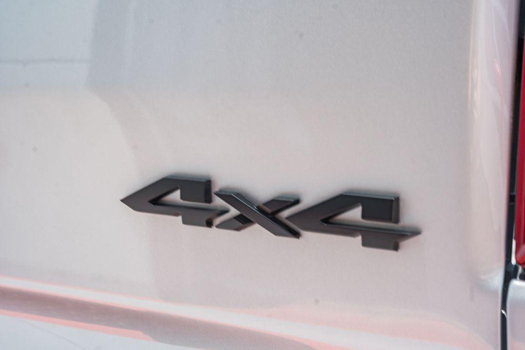 صورة 9 لـ 2026 RAM 1500 RHO CREW CAB 4X4 5'7' BOX