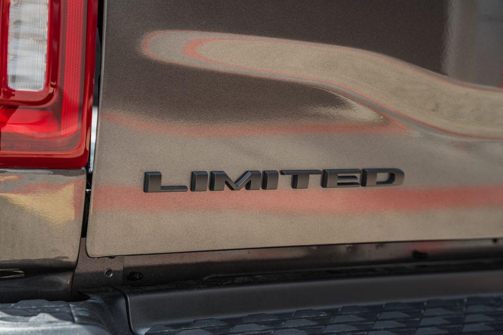 2026 RAM 2500 LIMITED CREW CAB 4X4 6'4' BOX — фото 8