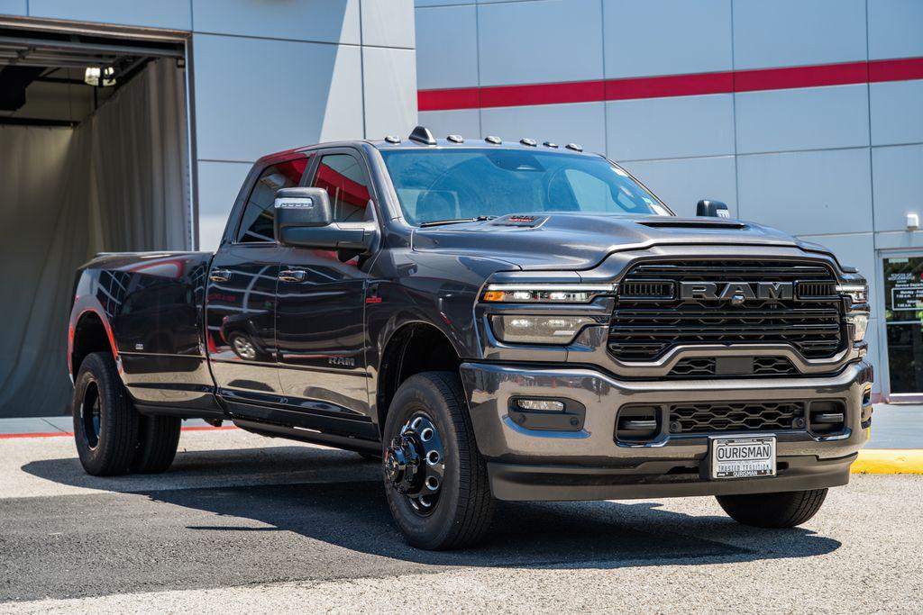 New 2026 RAM 3500 Laramie Crew Cab 4x4 8' Box