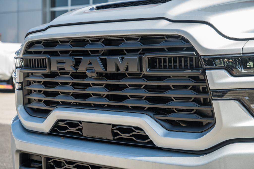 صورة مصغرة 11 لـ 2026 RAM 2500 BLACK EXPRESS CREW CAB 4X4 6'4' BOX