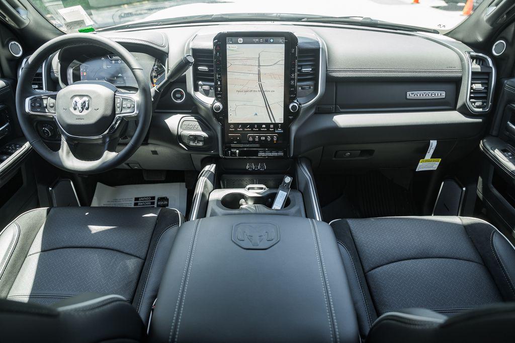 2026 RAM 2500 LARAMIE CREW CAB 4X4 6'4' BOX thumbnail 24
