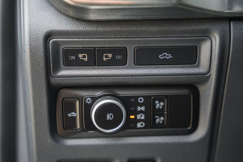 صورة مصغرة 54 لـ 2023 FORD F-150 LARIAT