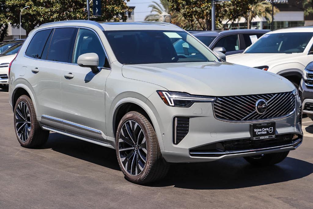 2026 Volvo XC90 B5 PLUS 7-SEATER — фото 3