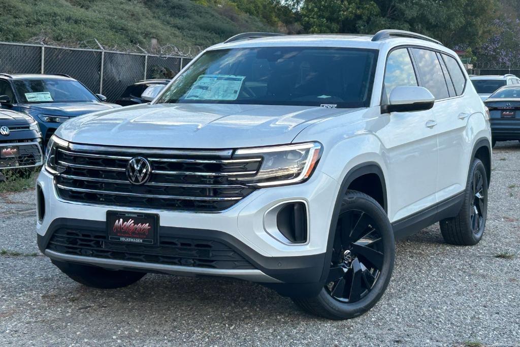 New 2026 Volkswagen Atlas 2.0T SE W/TECHNOLOGY