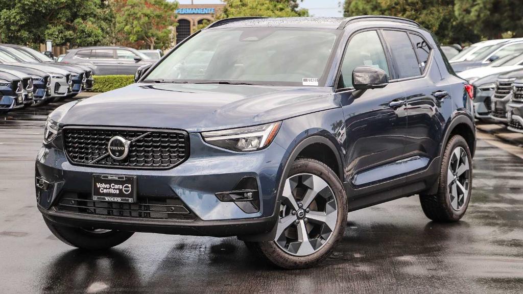 New 2026 Volvo XC40 B5 Plus