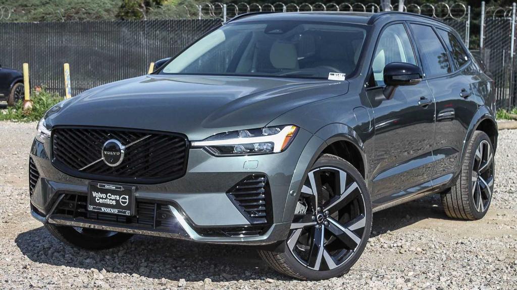 New 2026 Volvo XC60 Plug-In Hybrid T8 Ultra