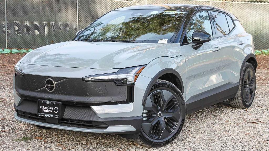 New 2026 Volvo EX30 TWIN MOTOR CROSS COUNTRY ULTRA