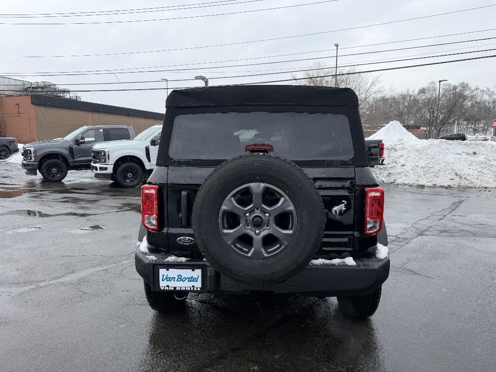 FORD BRONCO - 4