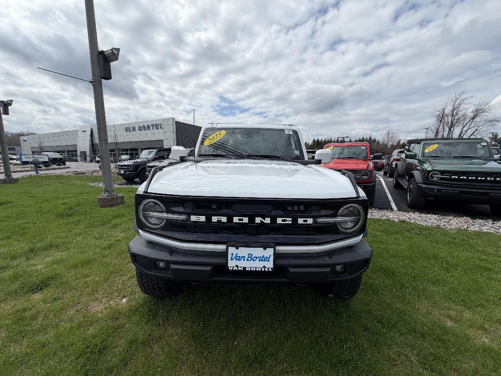 FORD BRONCO - 10