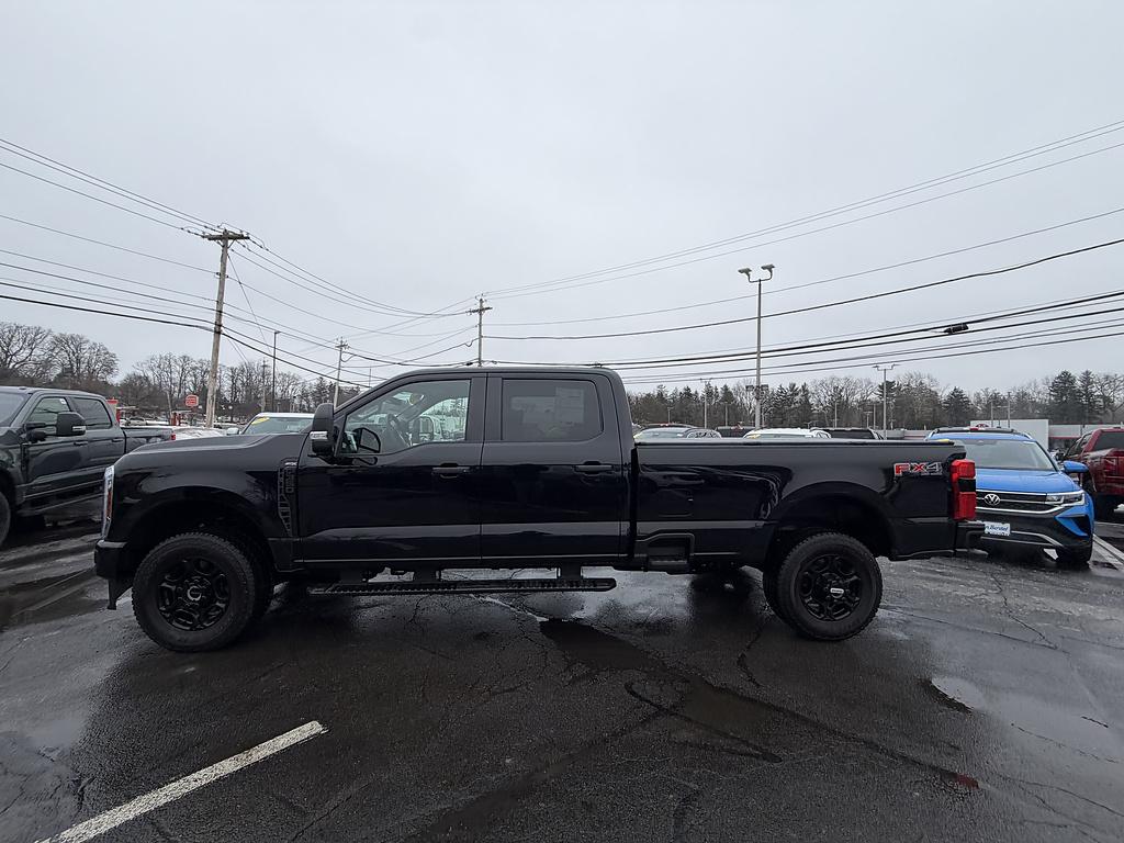 2023 FORD F-250 LARIAT — миниатюра 12