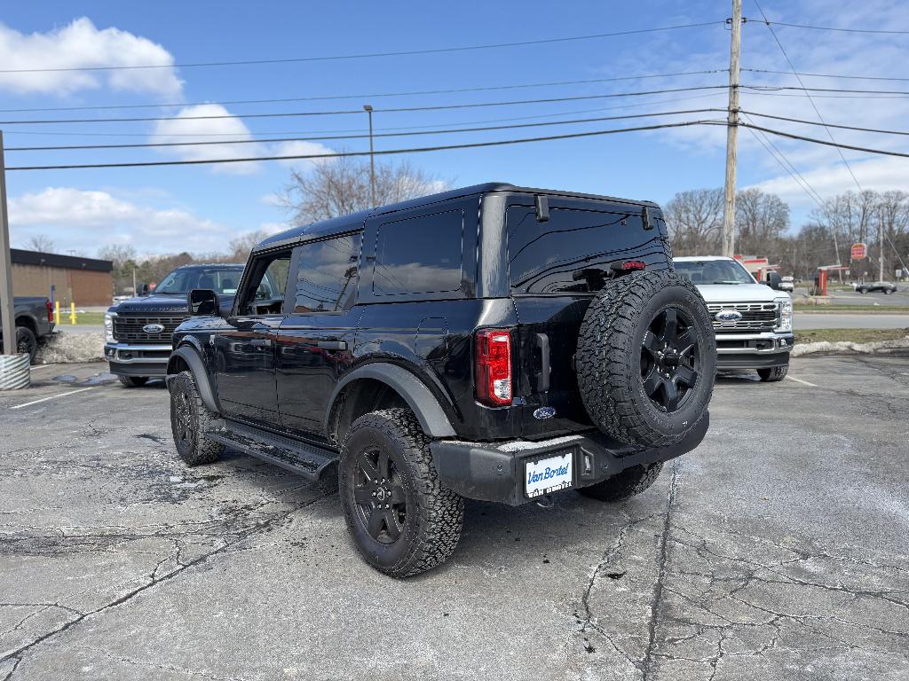 FORD BRONCO - 4