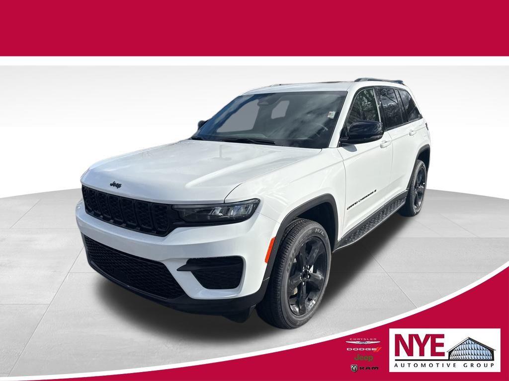 New 2025 Jeep Grand Cherokee Laredo