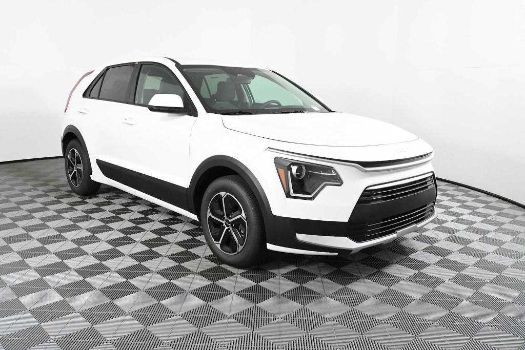 New 2026 Kia Niro LX