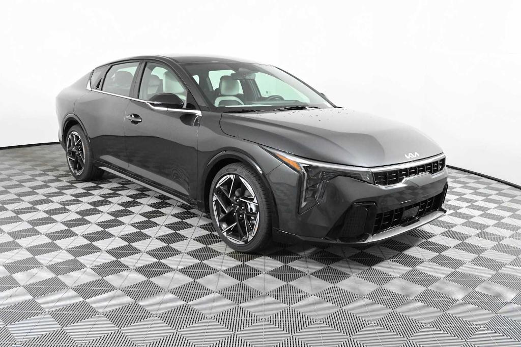 New 2026 Kia K4 GT-LINE