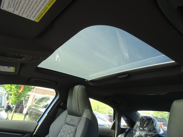 صورة مصغرة 8 لـ 2026 AUDI RS 3