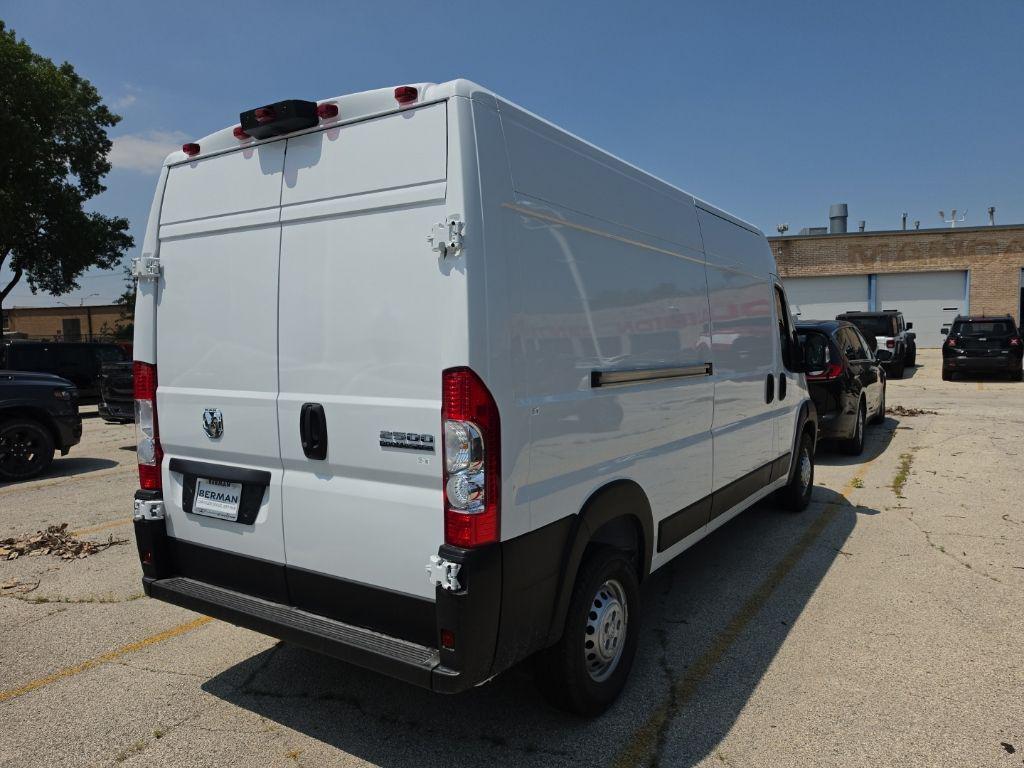 2026 RAM PROMASTER 2500 TRADESMAN — фото 7