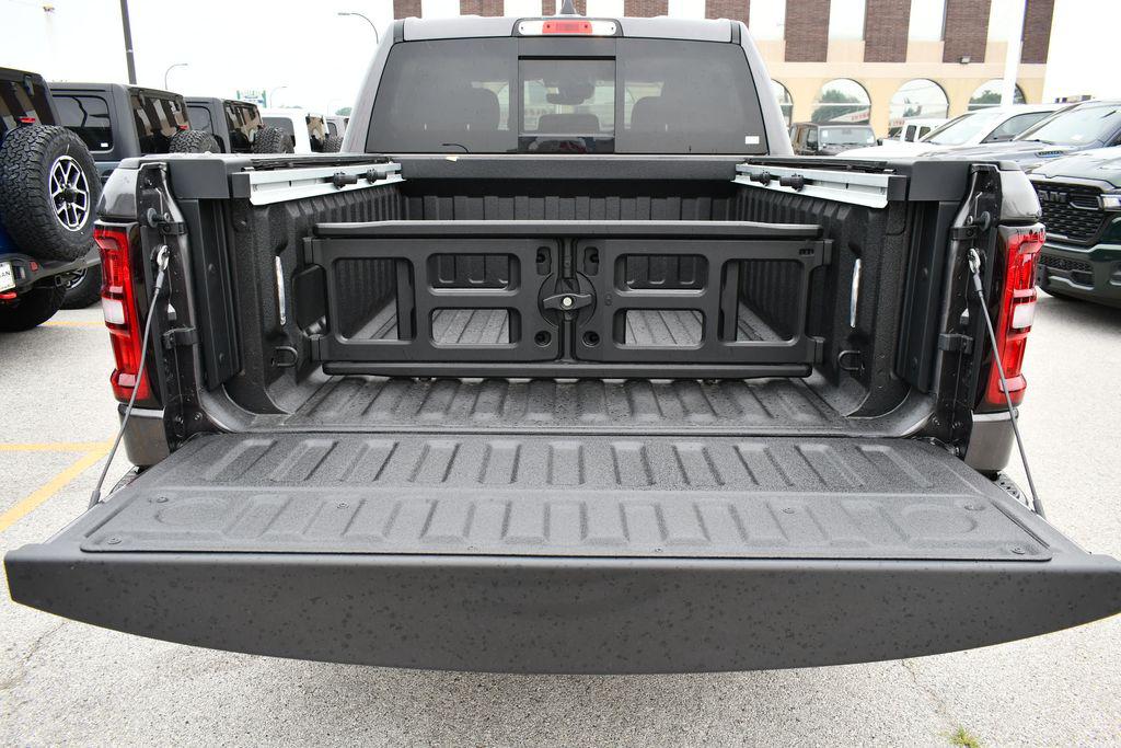2026 RAM 1500 BIG HORN/LONE STAR photo 8