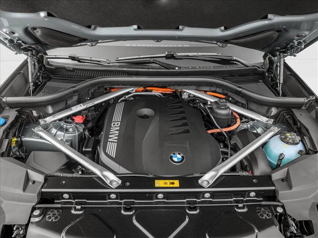 صورة 8 لـ 2026 BMW X5 PHEV XDRIVE50E