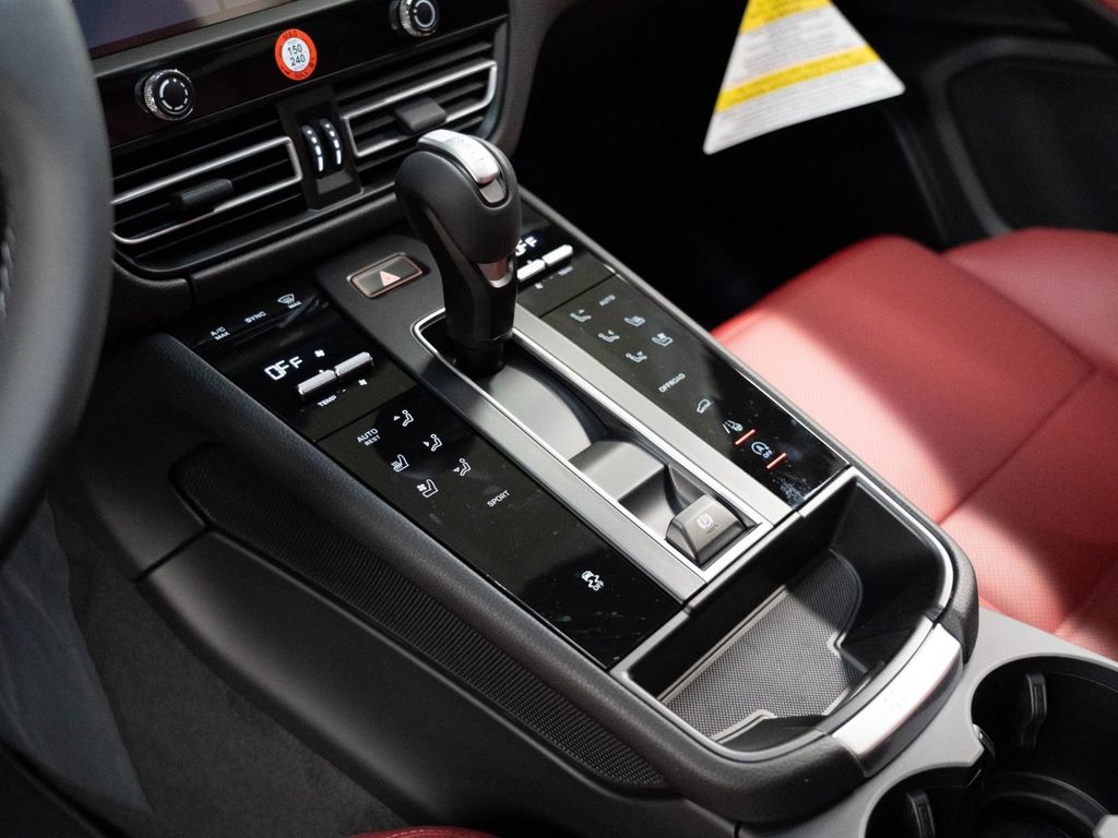 2026 Porsche MACAN — миниатюра 22