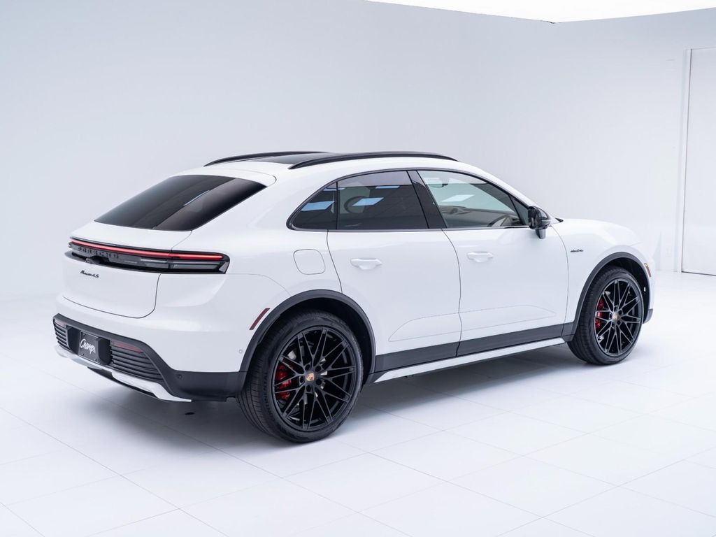 صورة 9 لـ 2026 Porsche MACAN MACAN ELECTRIC 4