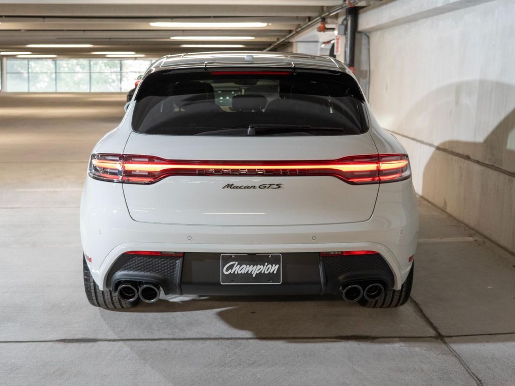 صورة 10 لـ 2026 Porsche MACAN MACAN GTS