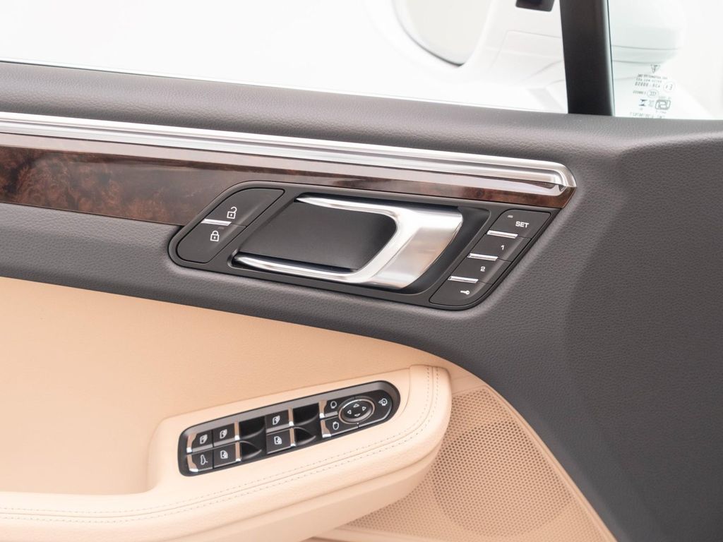 صورة مصغرة 21 لـ 2026 Porsche MACAN
