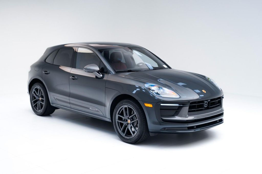 2026 Porsche MACAN T — фото 7