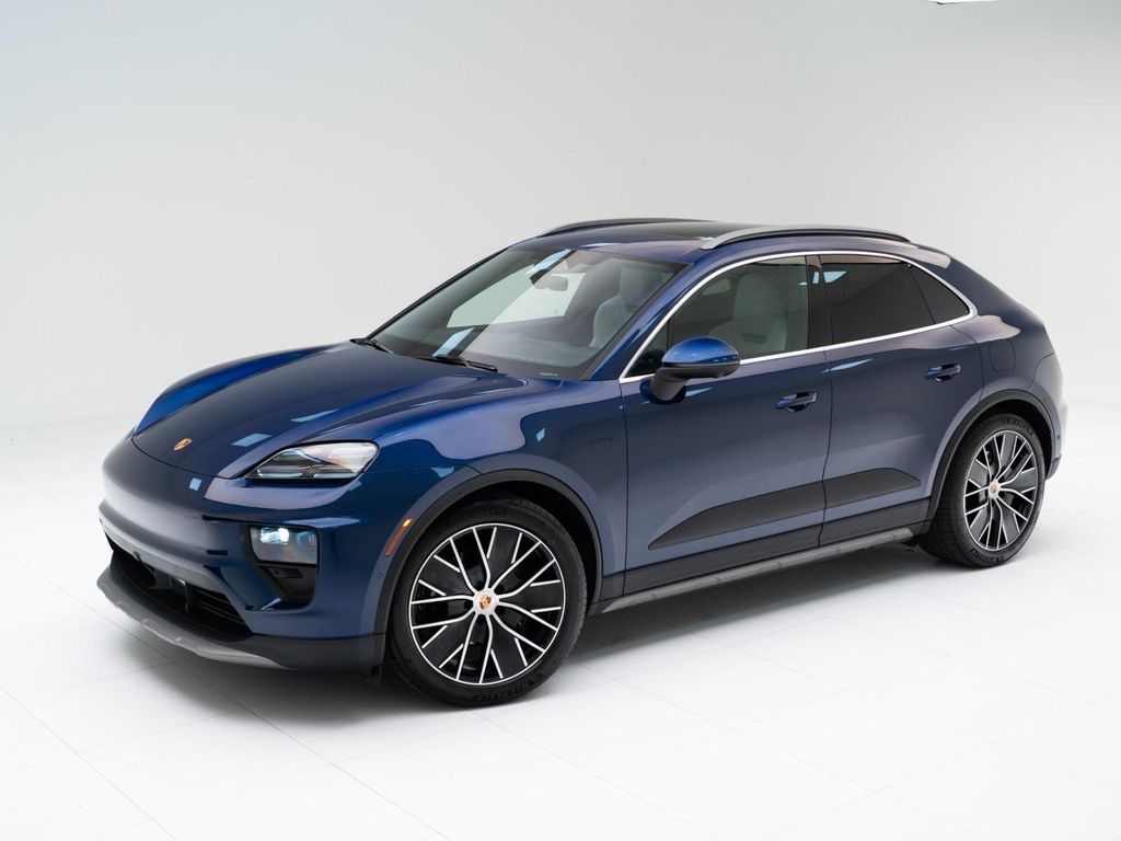 New 2026 Porsche Macan Macan Electric
