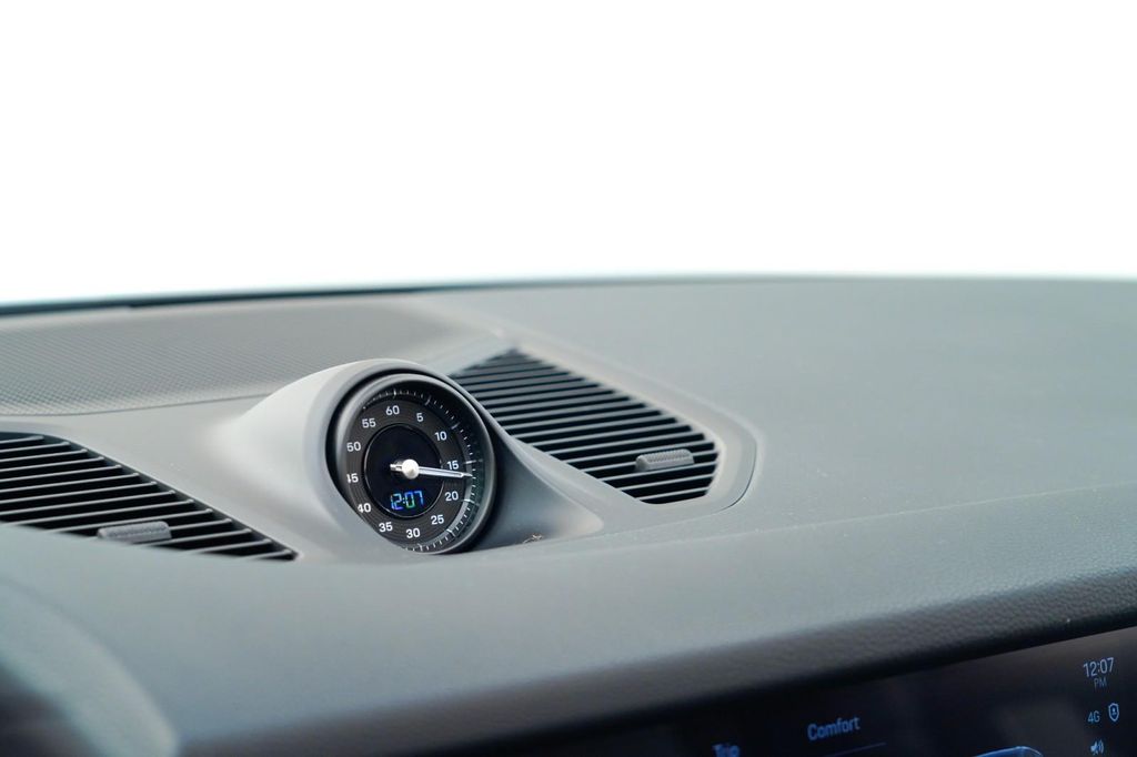 2026 Porsche CAYENNE 缩略图 24